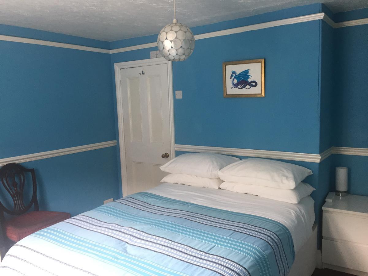 Circles Guest House Pewsey Exterior foto